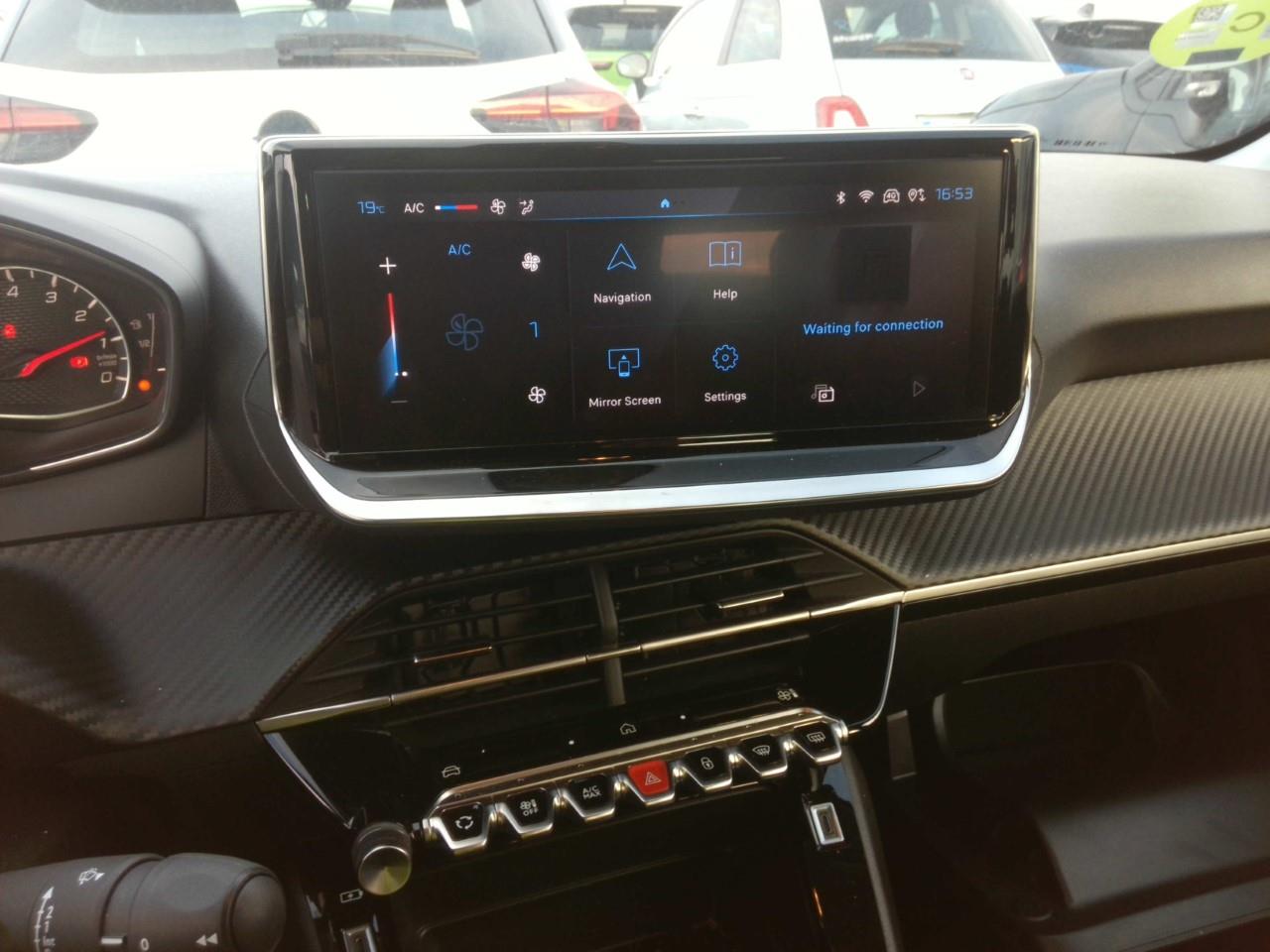 Foto Peugeot 208 13