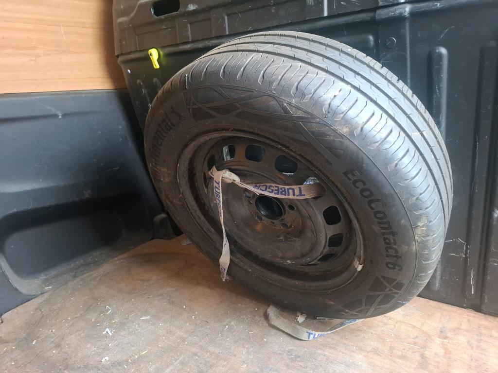 Peugeot PARTNER FOURGON STANDARD 650 KG BLUEHDI 75 BVM5 PREMIUM 2019