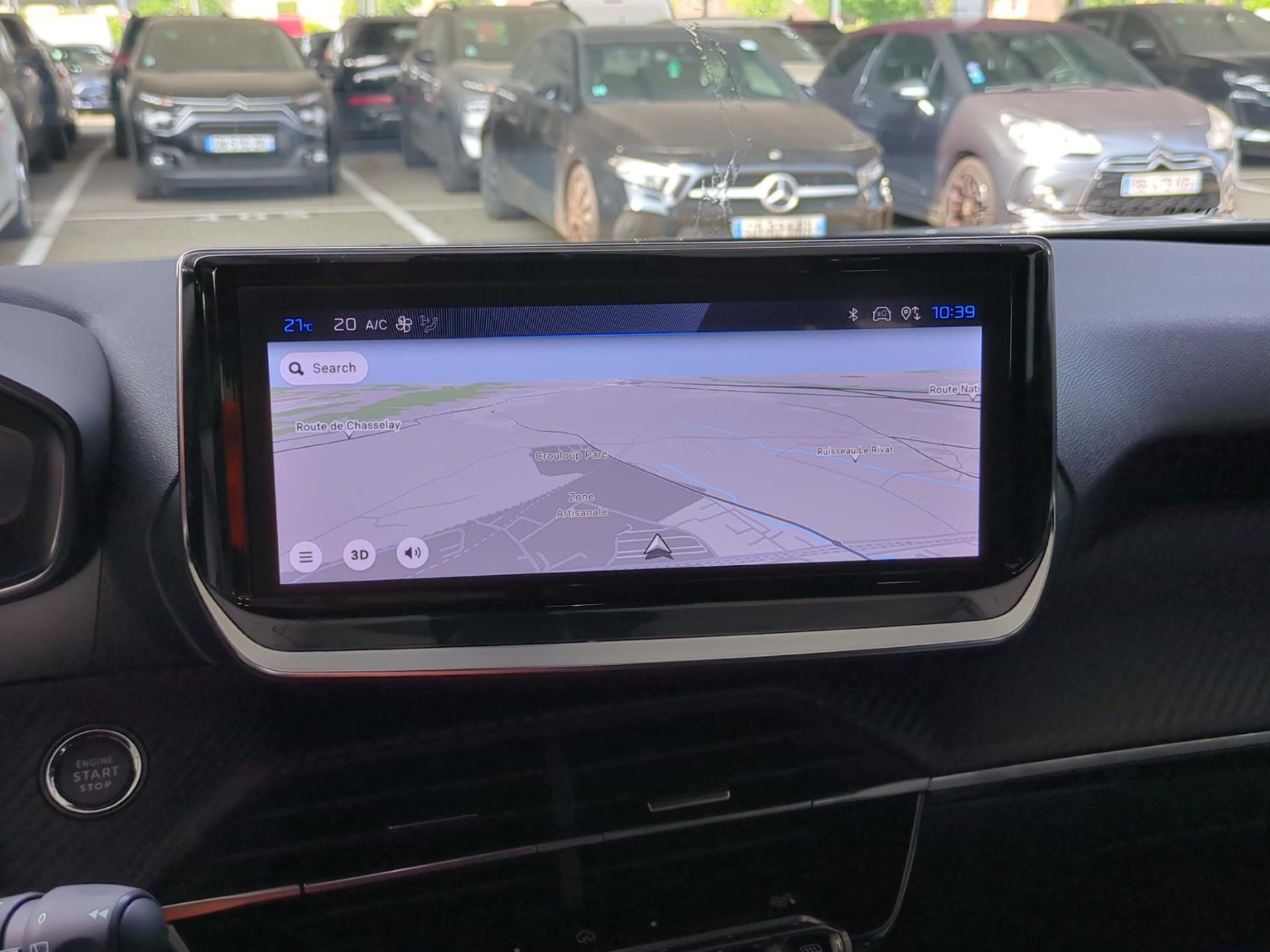 Peugeot 2008 Hybrid 145 e-DCS6 Allure 2025