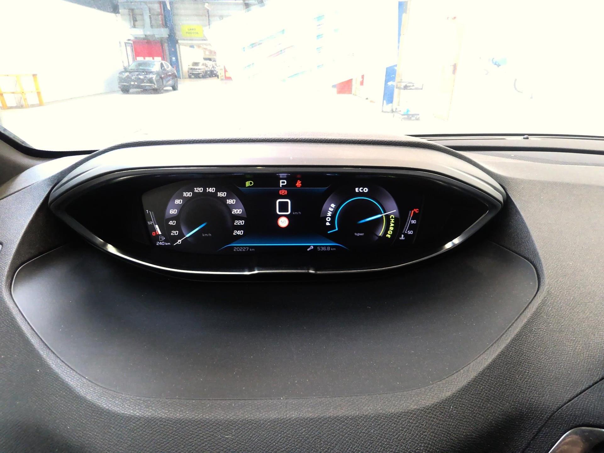 Peugeot 5008 Hybrid 136 e-DCS6 GT 2024
