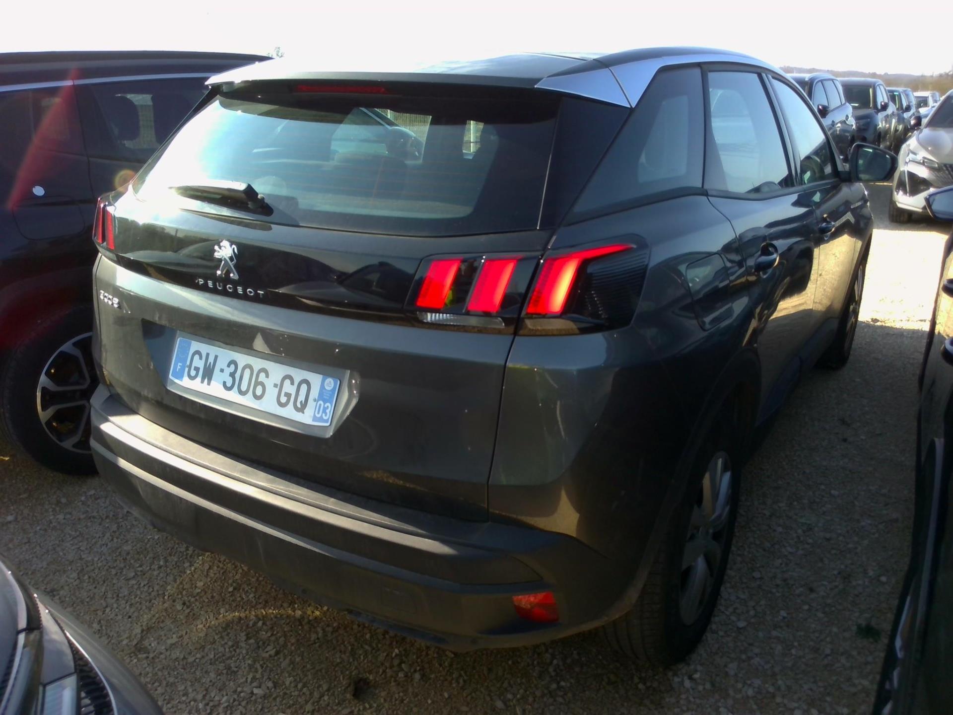 Peugeot 3008 BlueHDi 130ch S&S EAT8 Active Pack 2024