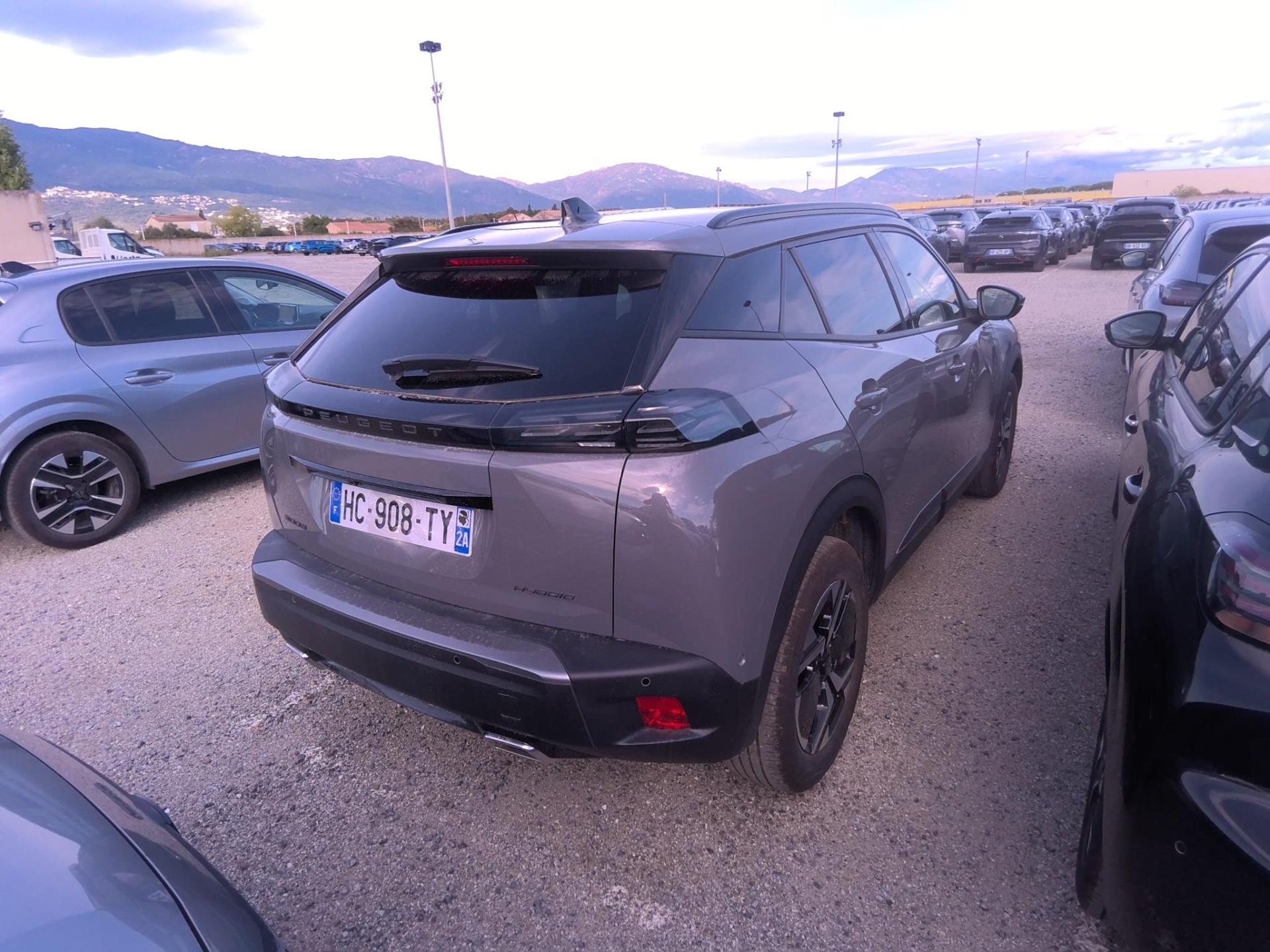 Peugeot 2008 Hybrid 145 e-DCS6 Allure 2025
