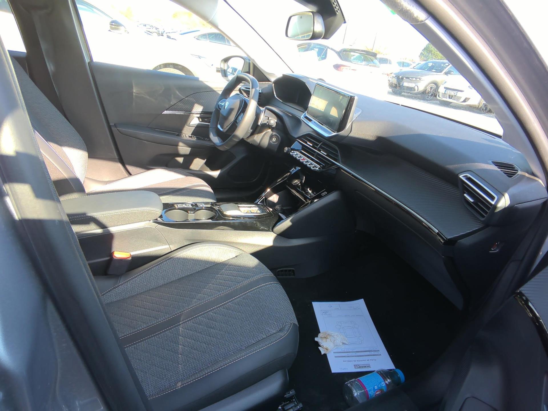 Peugeot 208 Hybrid 110 ch e-DCS6 Allure 2025