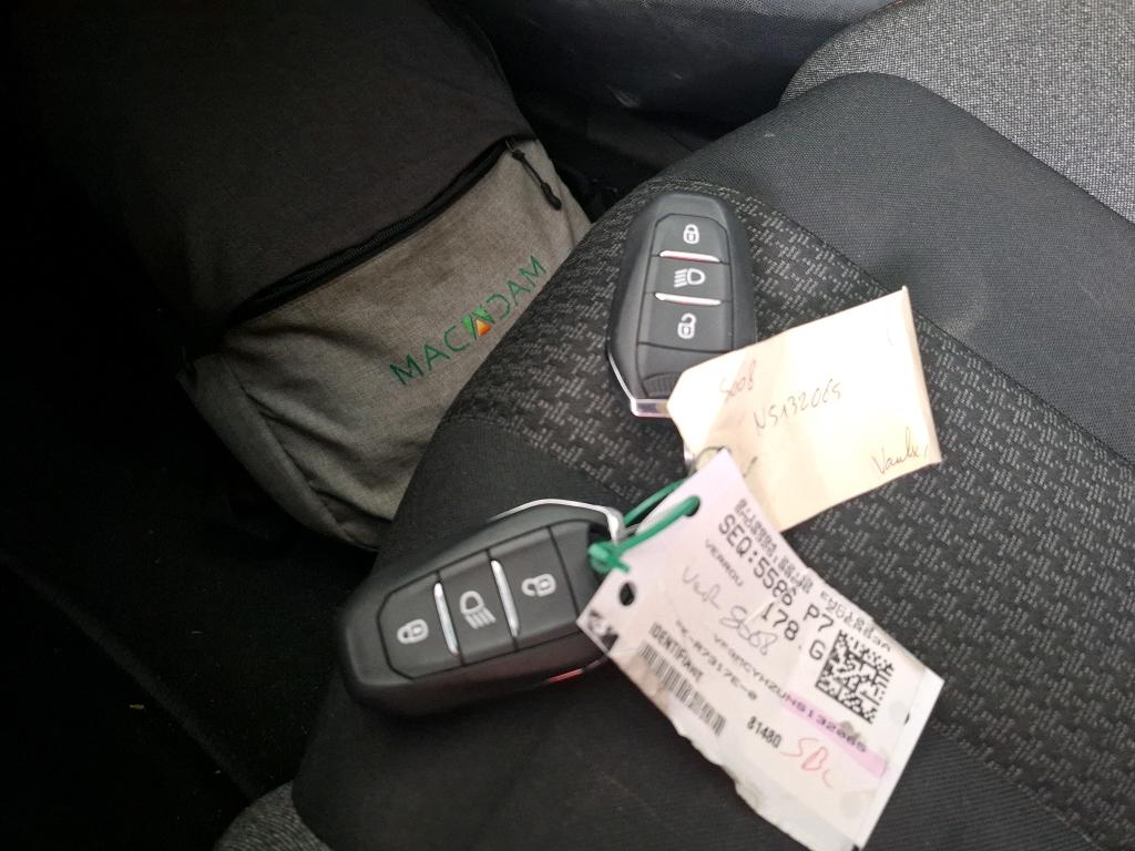 Peugeot 5008 BlueHDi 130ch S&S EAT8 Active Pack 2022