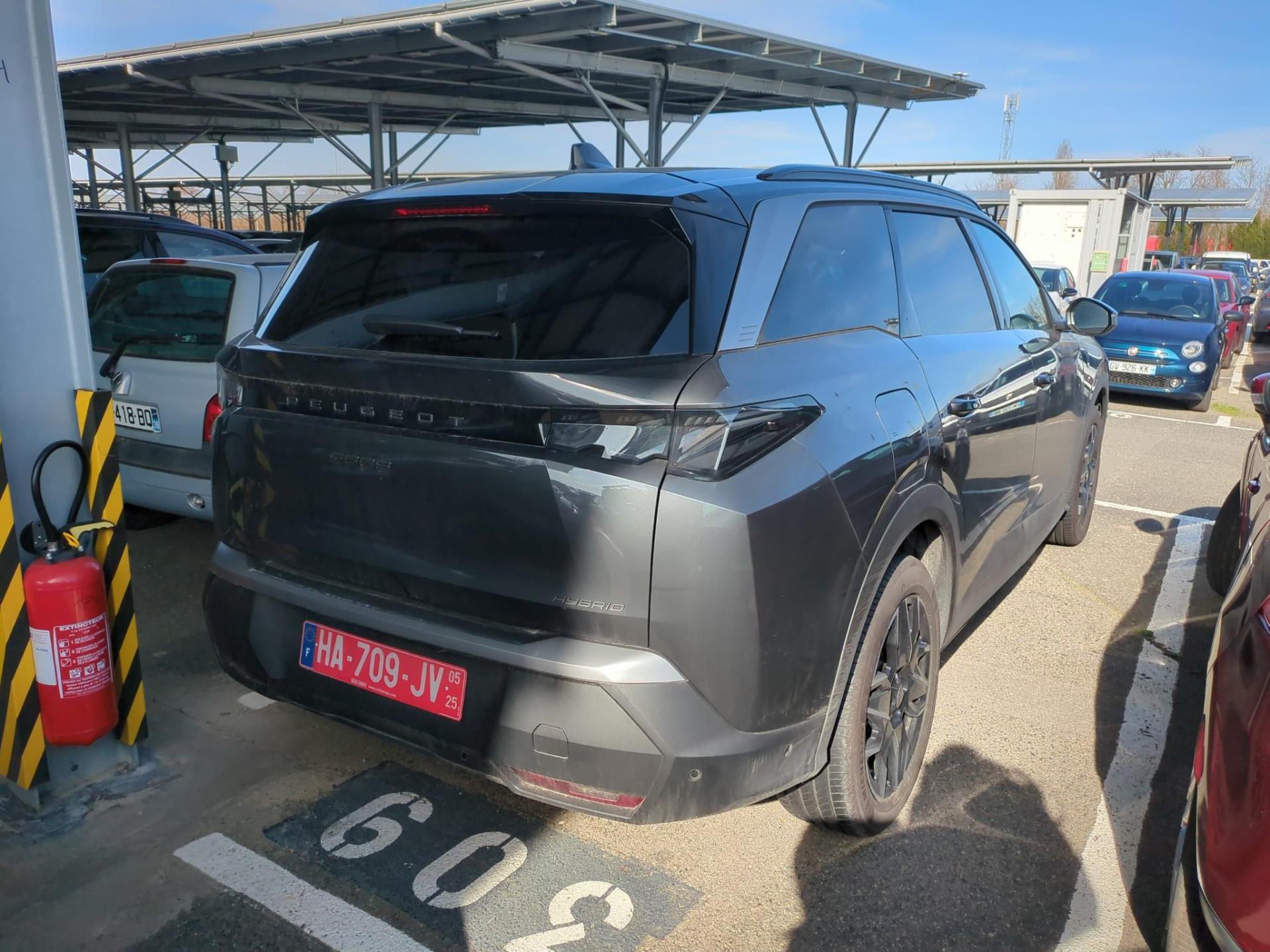Peugeot 5008 Hybrid 136 e-DCS6 GT 2024