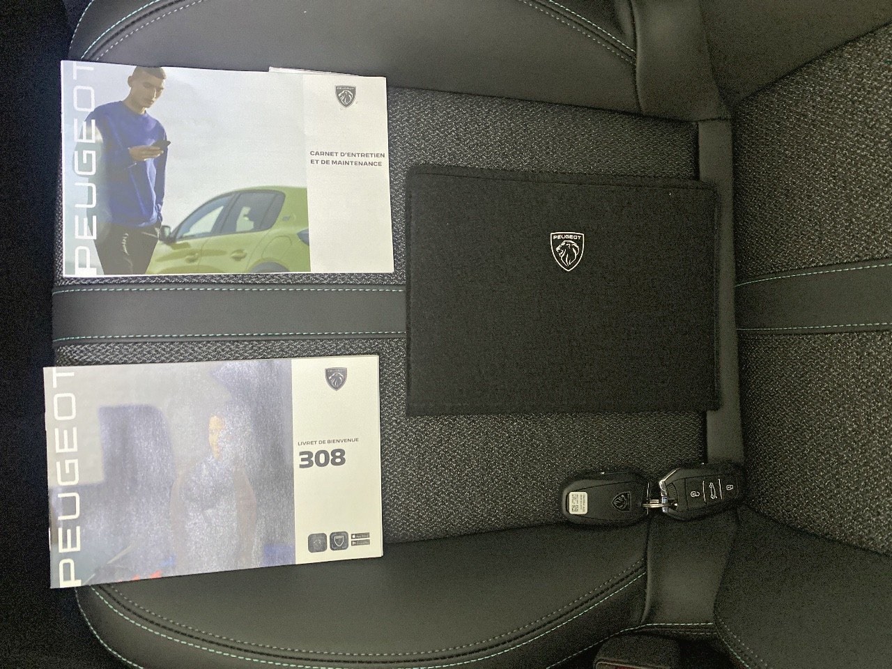 Peugeot 308 Hybrid 136 e-DCS6 Allure 2024