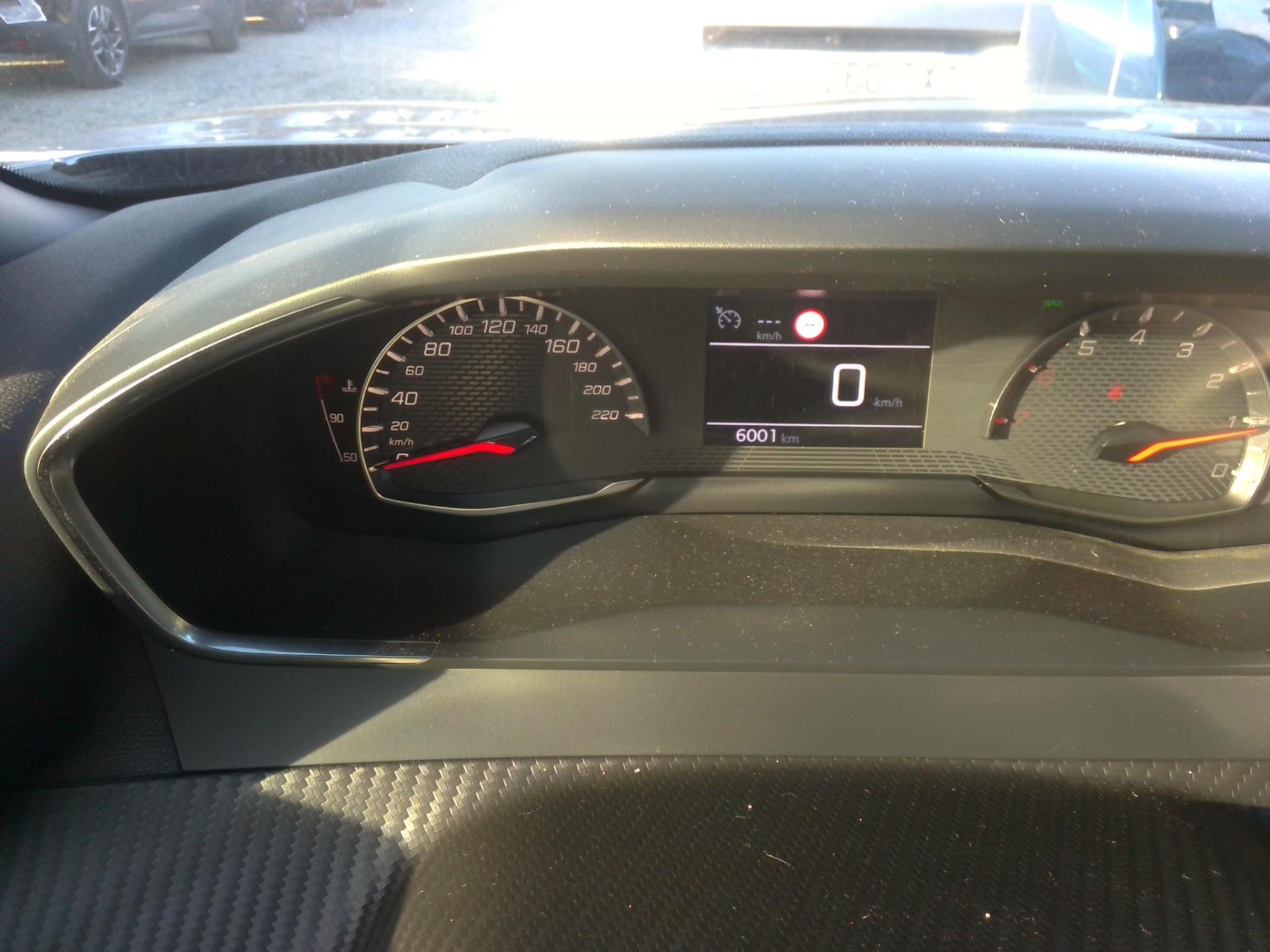 Peugeot 2008 100 S&S BVM6 Style 2025