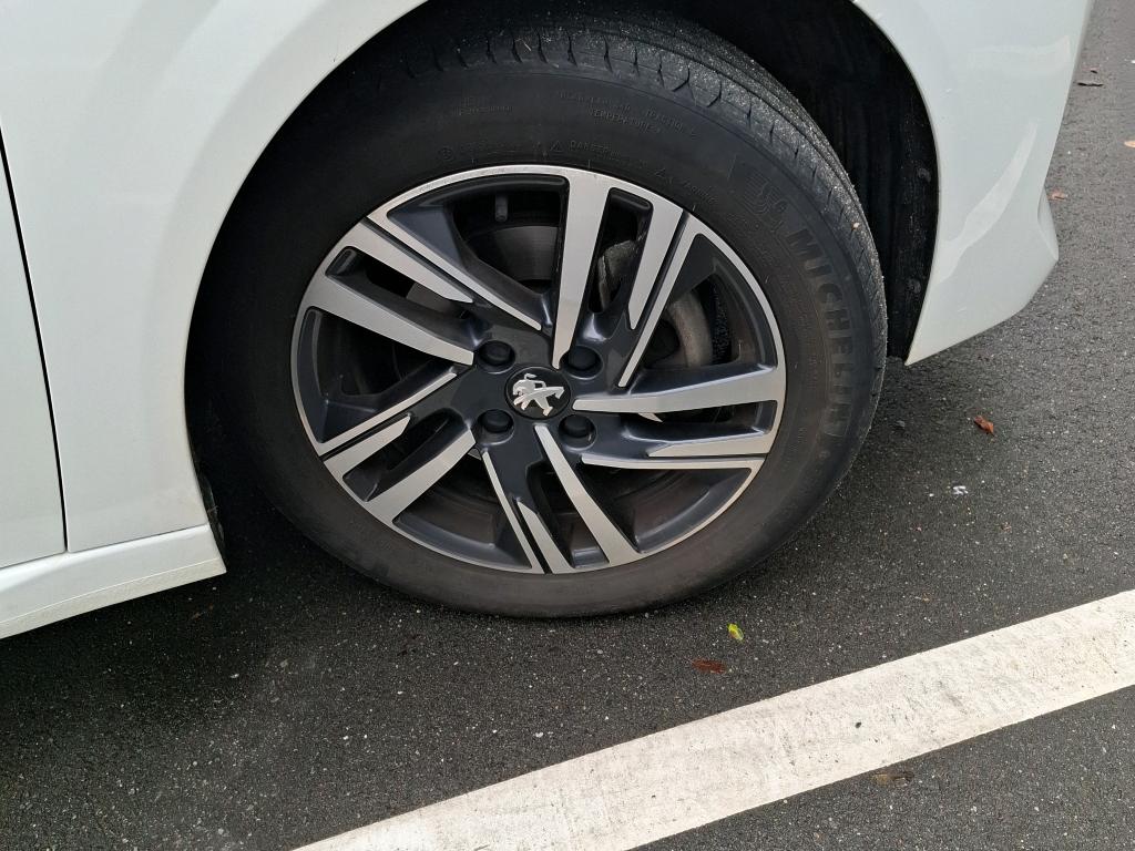 Peugeot 208 PureTech 100 S&S BVM6 Style 2023