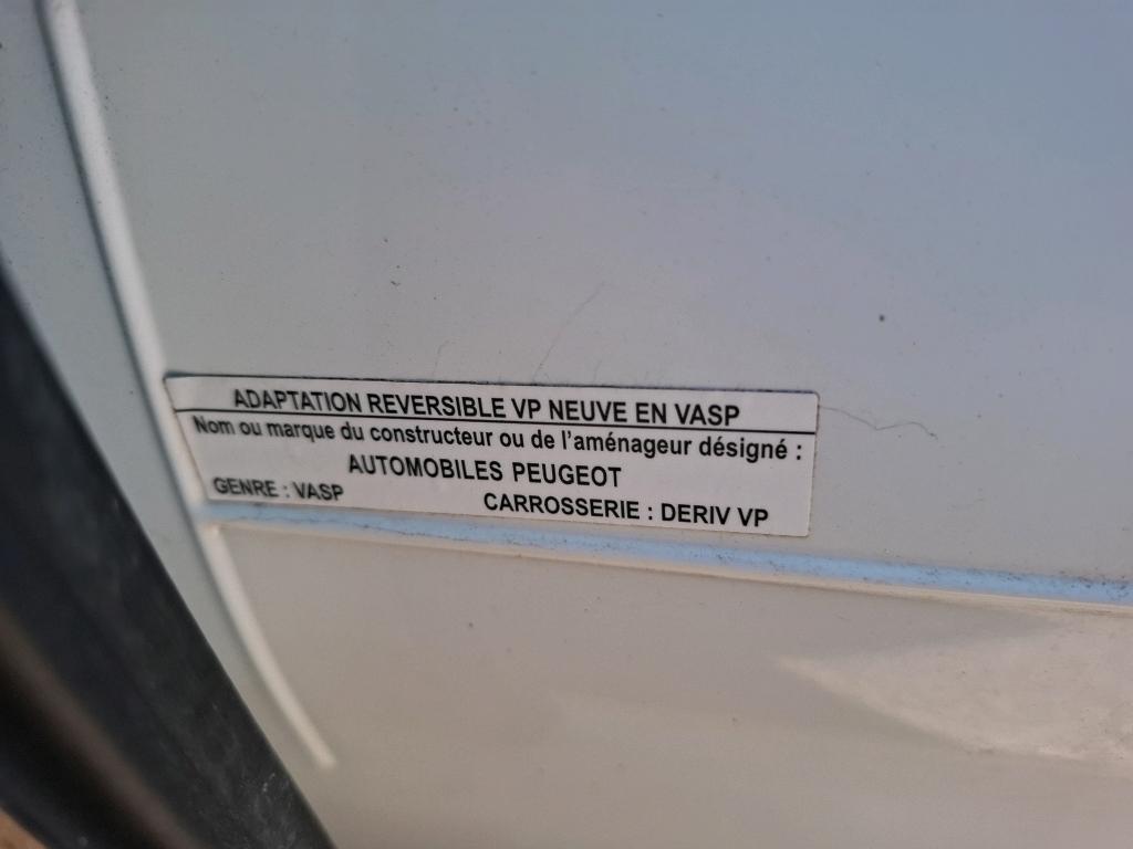 Peugeot 208 BLUEHDI 100 S&S BVM6 PREMIUM PACK 2021