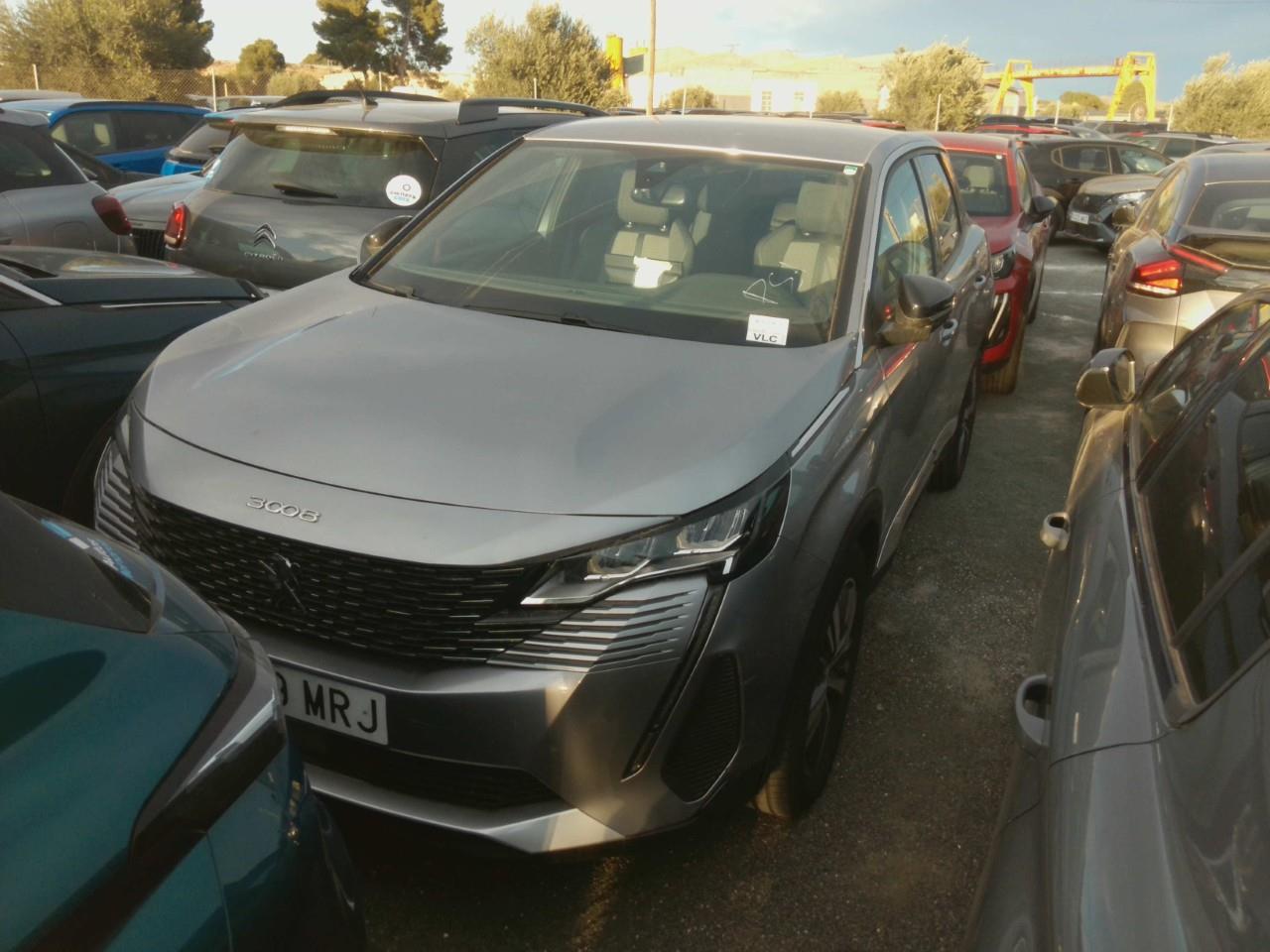 Foto Peugeot 3008 Hybrid 2