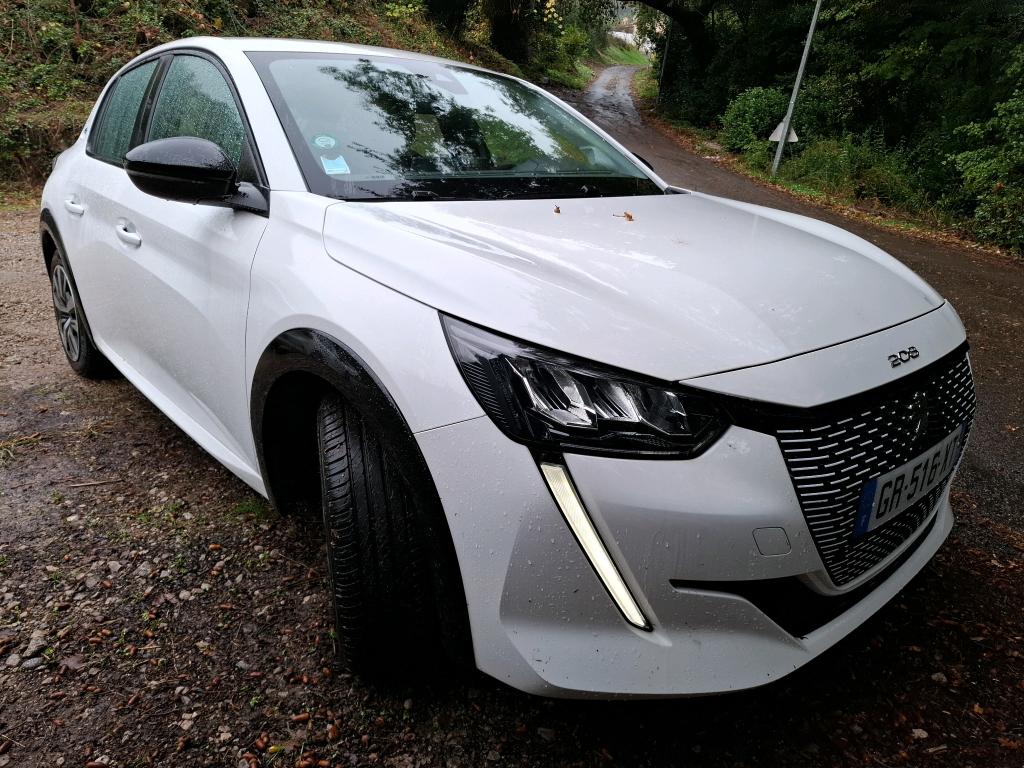 Peugeot 208 ELECTRIQUE 50 KWH 136 ACTIVE BUSINESS R 2023