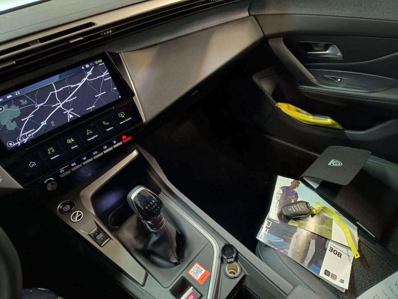 Peugeot 308 III 
