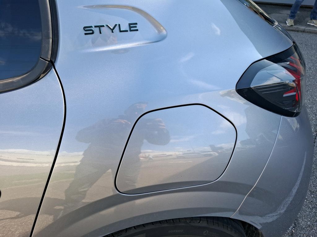 Peugeot 208 PureTech 100 S&S EAT8 Style 2023