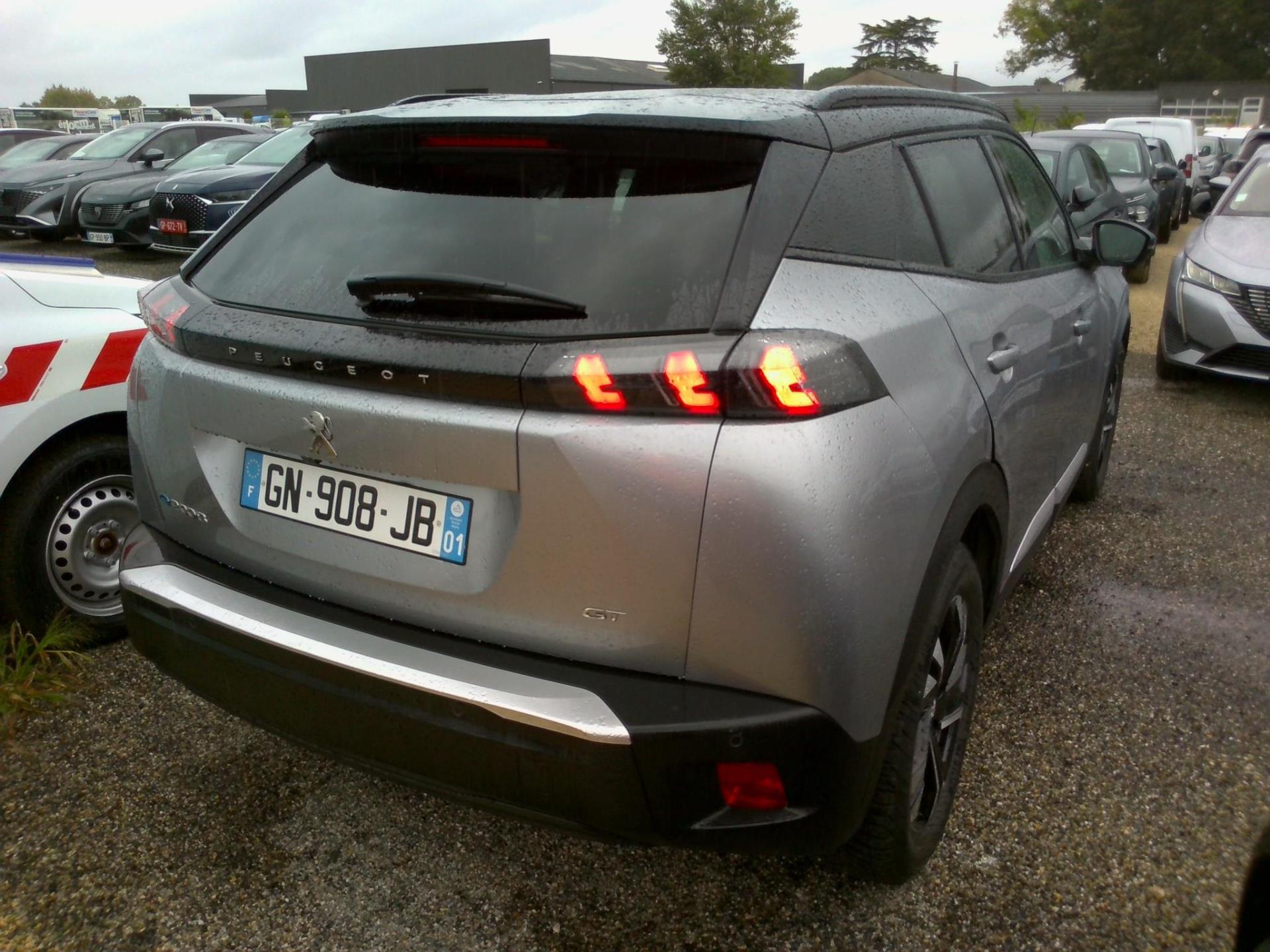 Peugeot 2008 Electrique 136 ch GT 2023