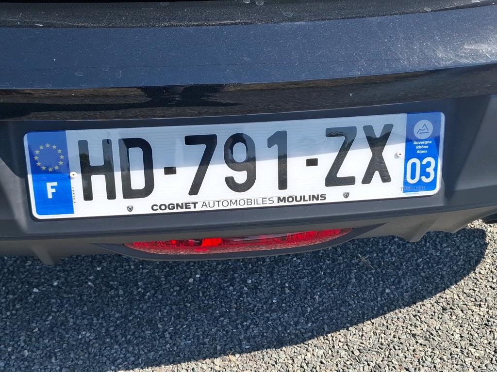 Peugeot 208 Hybrid 110 ch e-DCS6 Style 2025