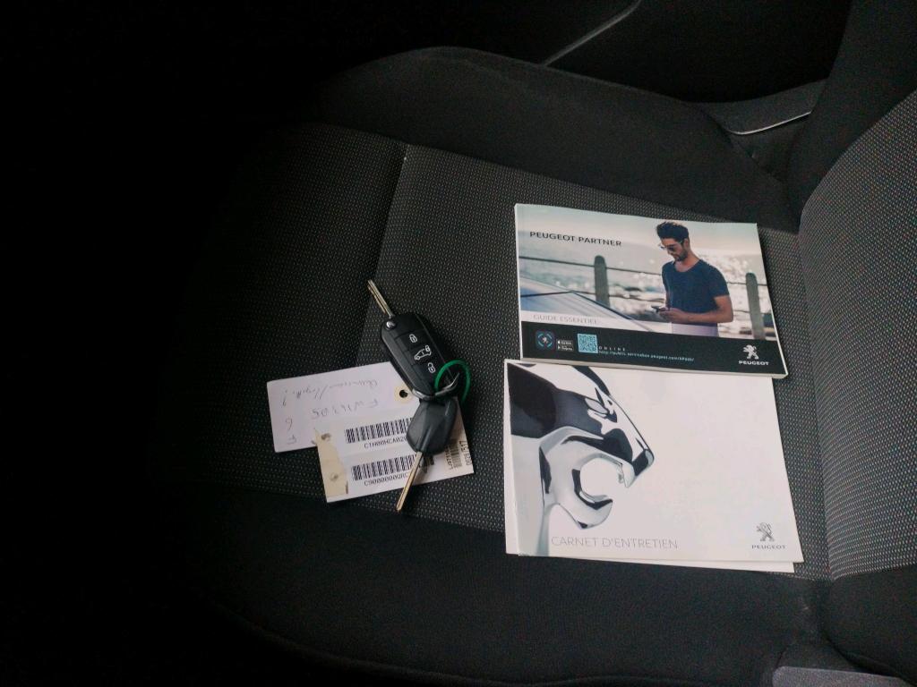 Peugeot PARTNER FOURGON STANDARD 650 KG BLUEHDI 100 S&S BVM5 ASPHALT 2020