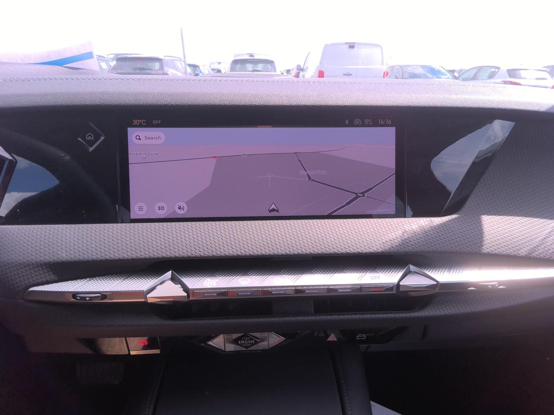 DS DS 4 Hybride E-Tense 225 EAT8 Cross Trocadero 2023