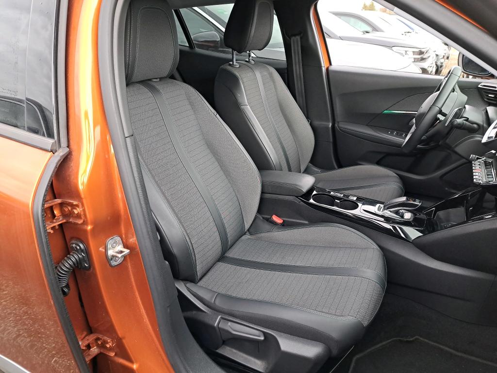 Peugeot 2008 BlueHDi 130 S&S EAT8 Allure 2021