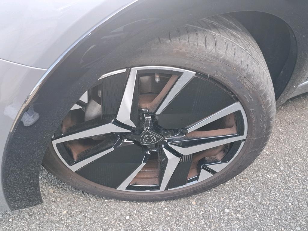 Peugeot 208 Hybrid 100 e-DCS6 GT 2025