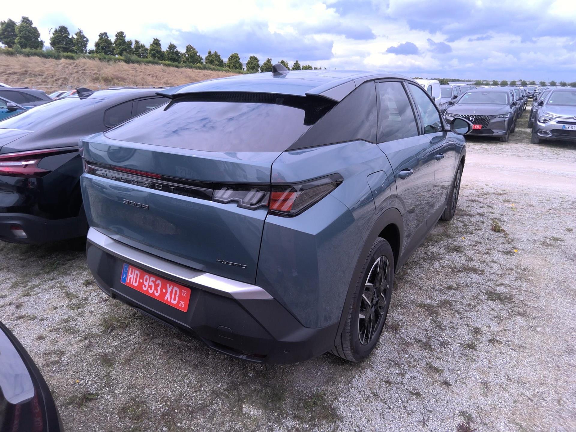 Peugeot 3008 Hybrid 145 e-DCS6 Allure 2025