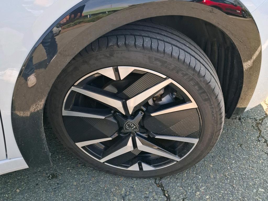 Peugeot 208 Hybrid 145 ch e-DCS6 GT 2025