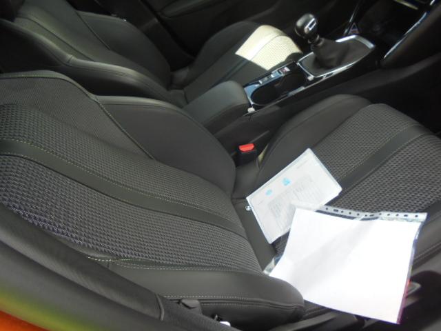 Foto Peugeot 2008 18