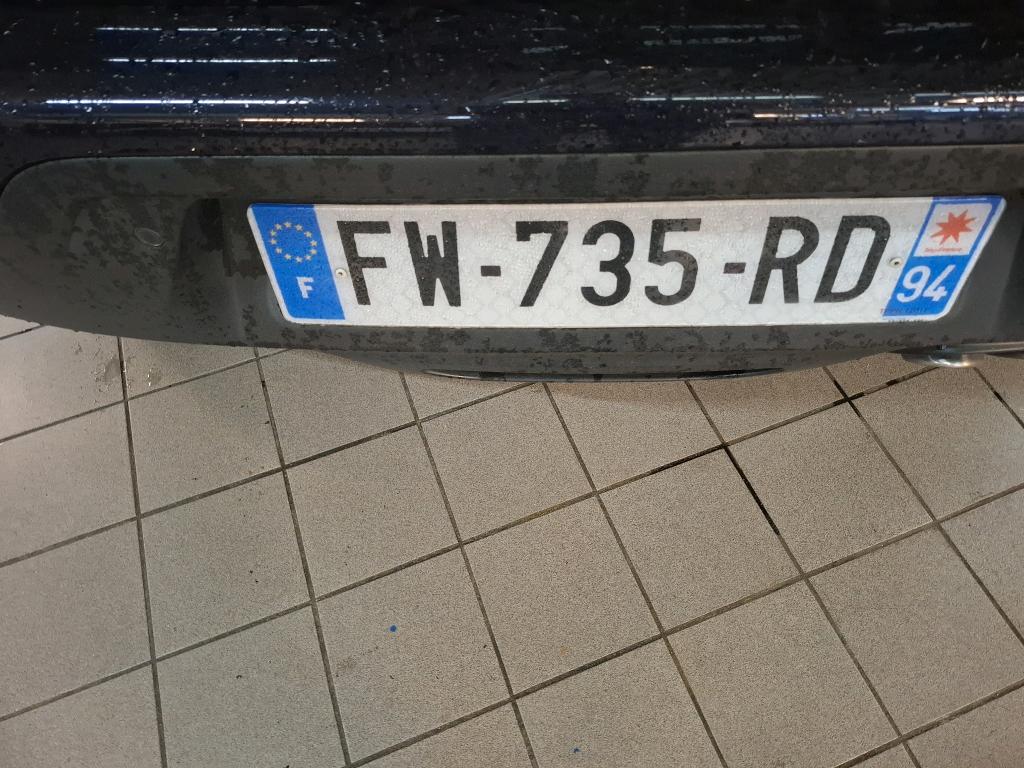 DS DS3 Crossback PureTech 130 EAT8 Ines de la Fressange Paris 2021