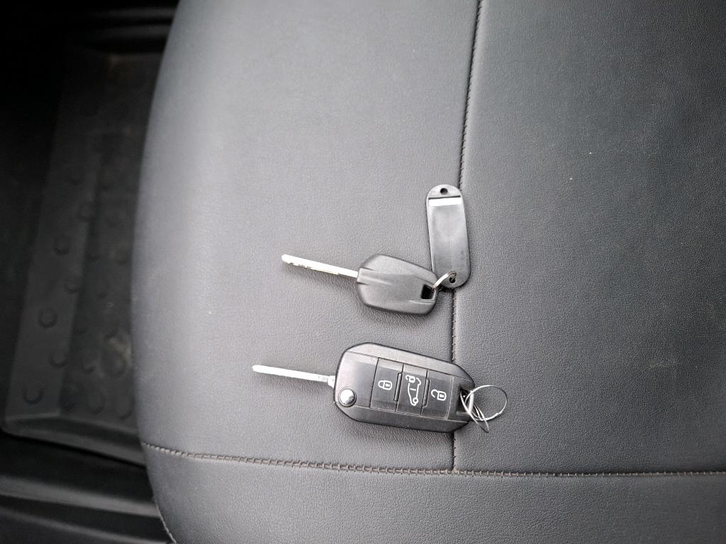 Peugeot PARTNER FOURGON LONG 950 KG BLUEHDI 100 S&S BVM5 PREMIUM 2021