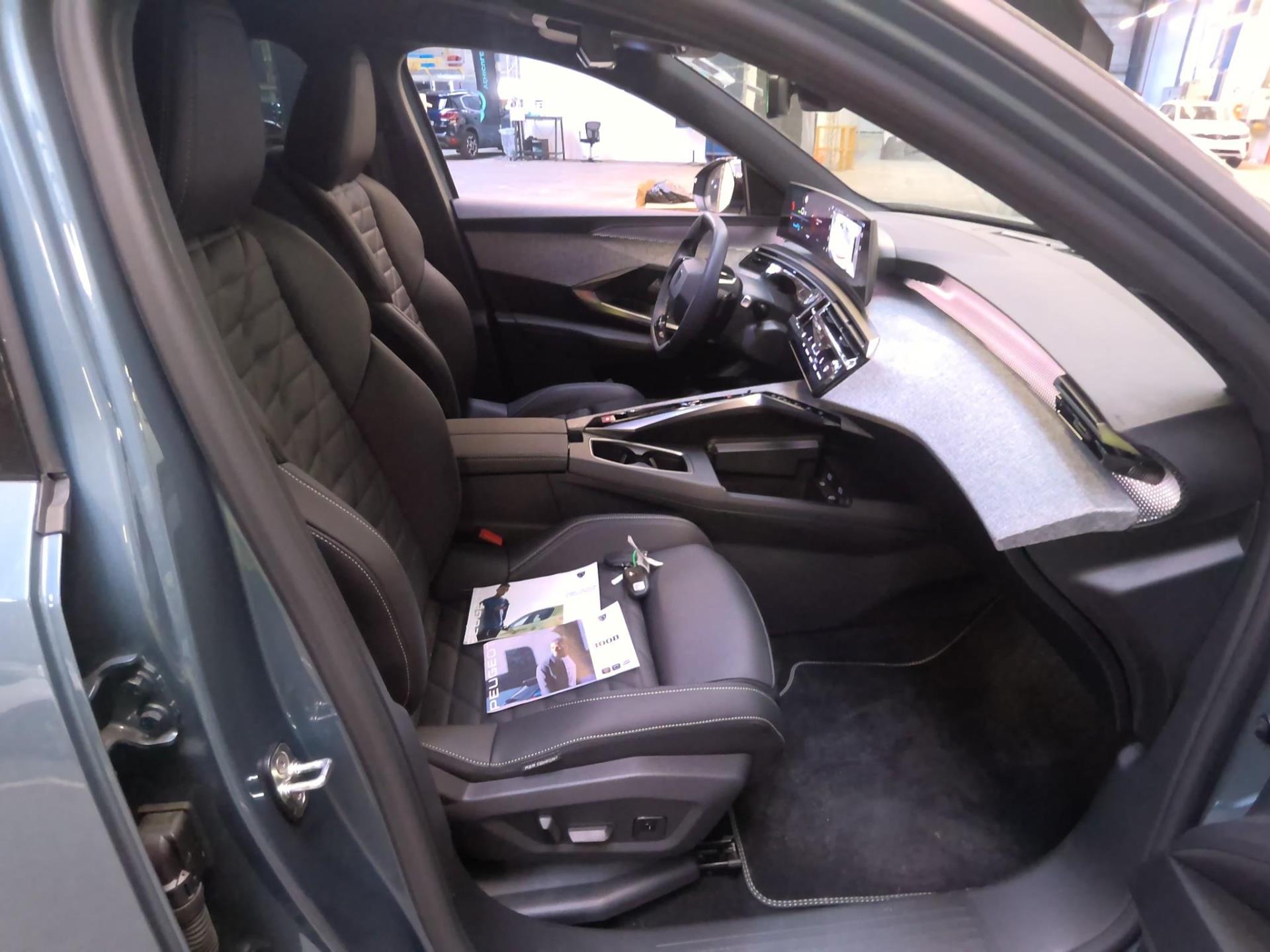 Peugeot 5008 Electrique 73 kWh 210 ch GT 2024