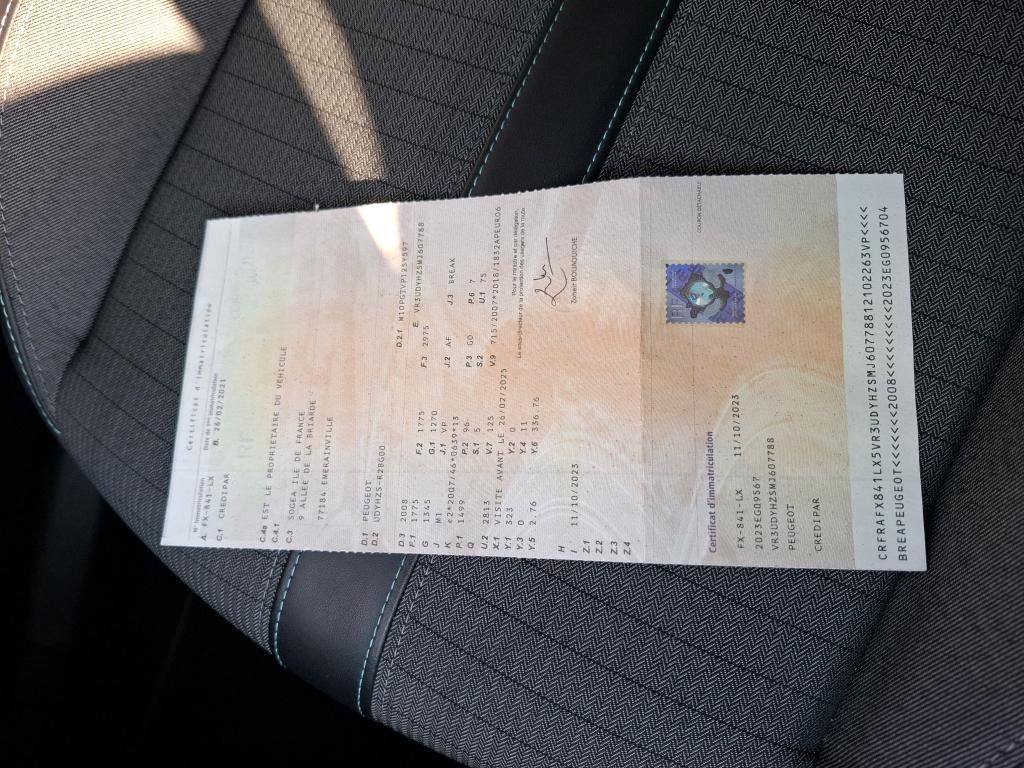 Peugeot 2008 BlueHDi 130 S&S EAT8 Allure 2021