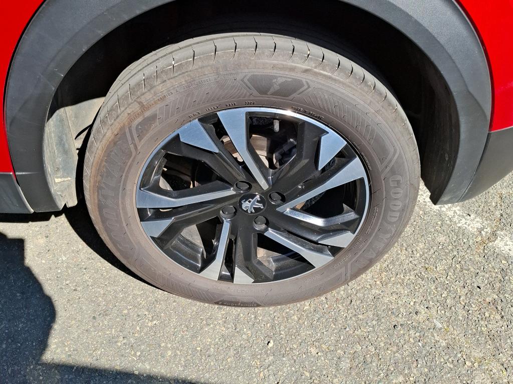 Peugeot 2008 BlueHDi 130 S&S EAT8 Allure Pack 2022