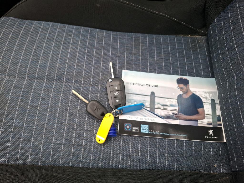 Peugeot 208 BLUEHDI 100 S&S BVM6 PREMIUM PACK 2021