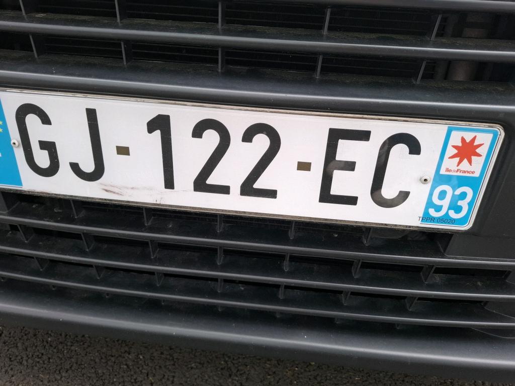 Peugeot EXPERT FGN TOLE STANDARD BLUEHDI 145 S&S EAT8 ASPHALT 2022