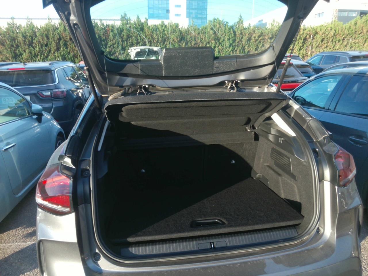 Foto Citroën C4 X 19