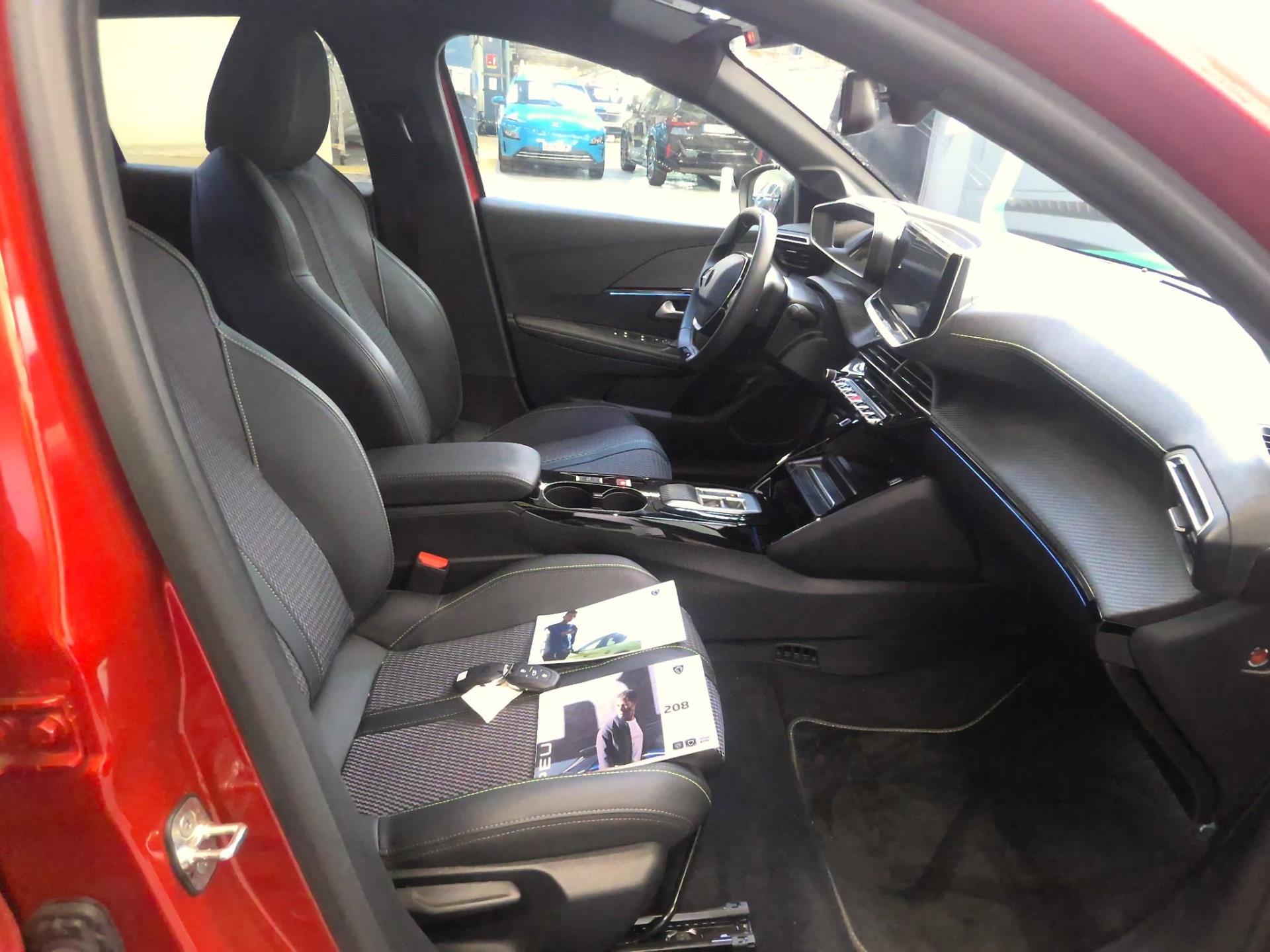 Peugeot 208 Electrique 156 ch 54 kWh GT 2025