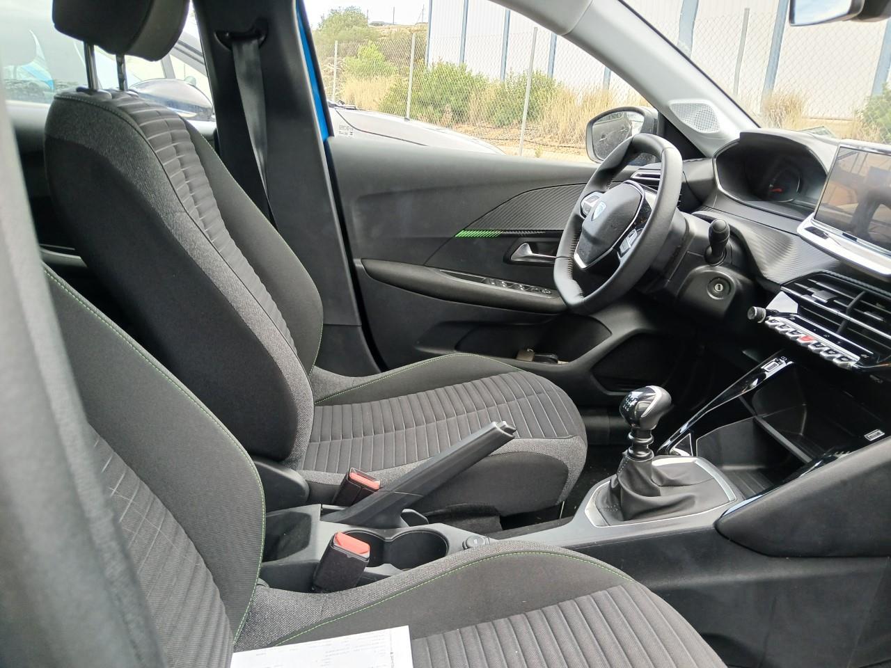 Foto Peugeot 208 16