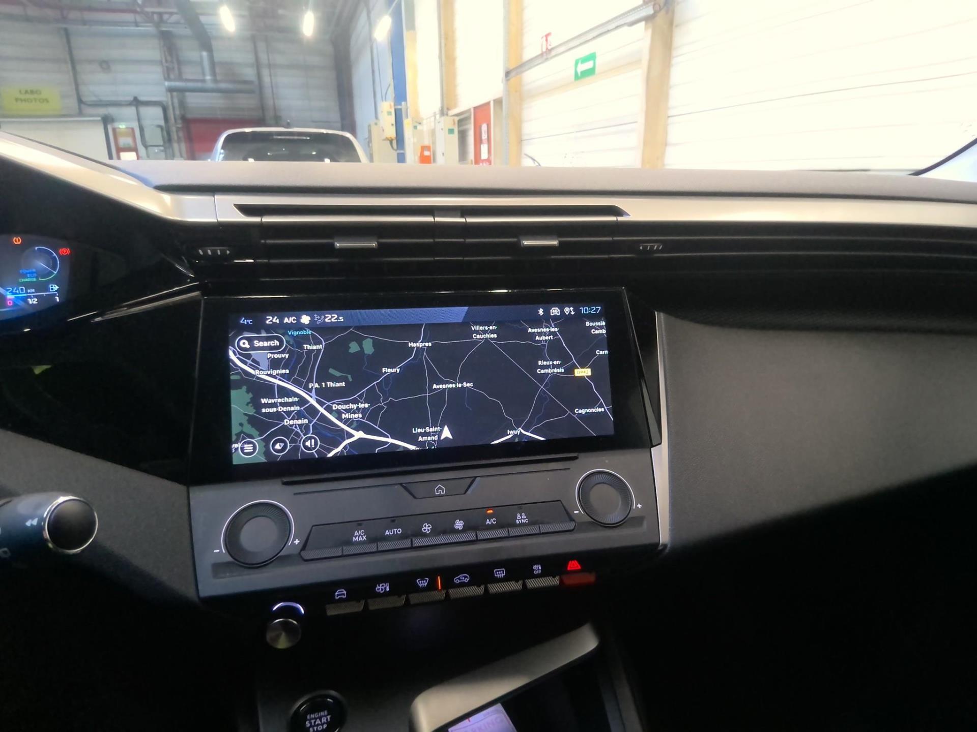 Peugeot 308 Hybrid 136 e-DCS6 Style 2025