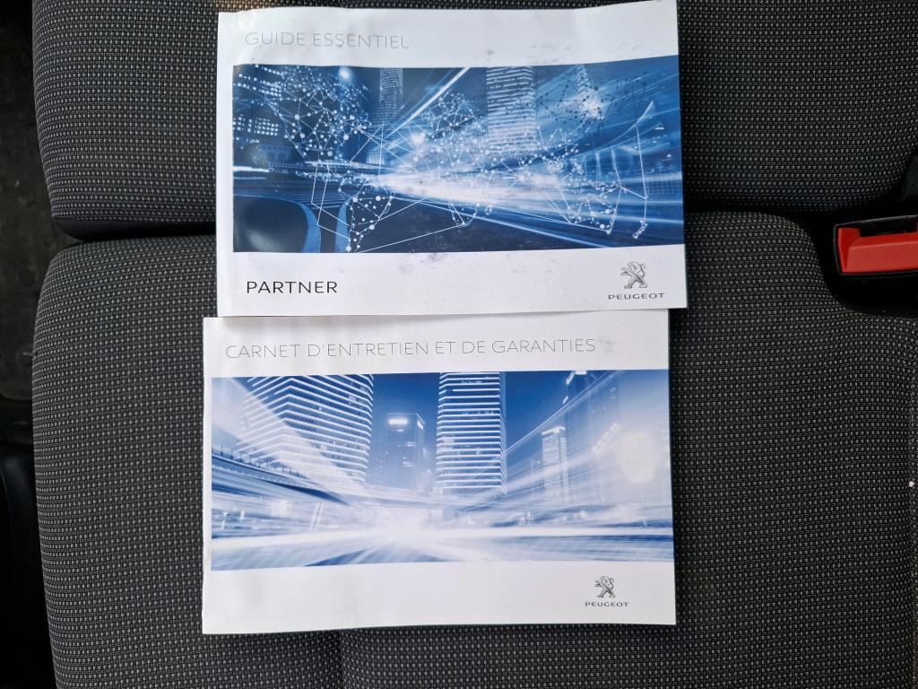 Peugeot PARTNER FOURGON STANDARD 650 KG BLUEHDI 100 S&S BVM5 PREMIUM 2019