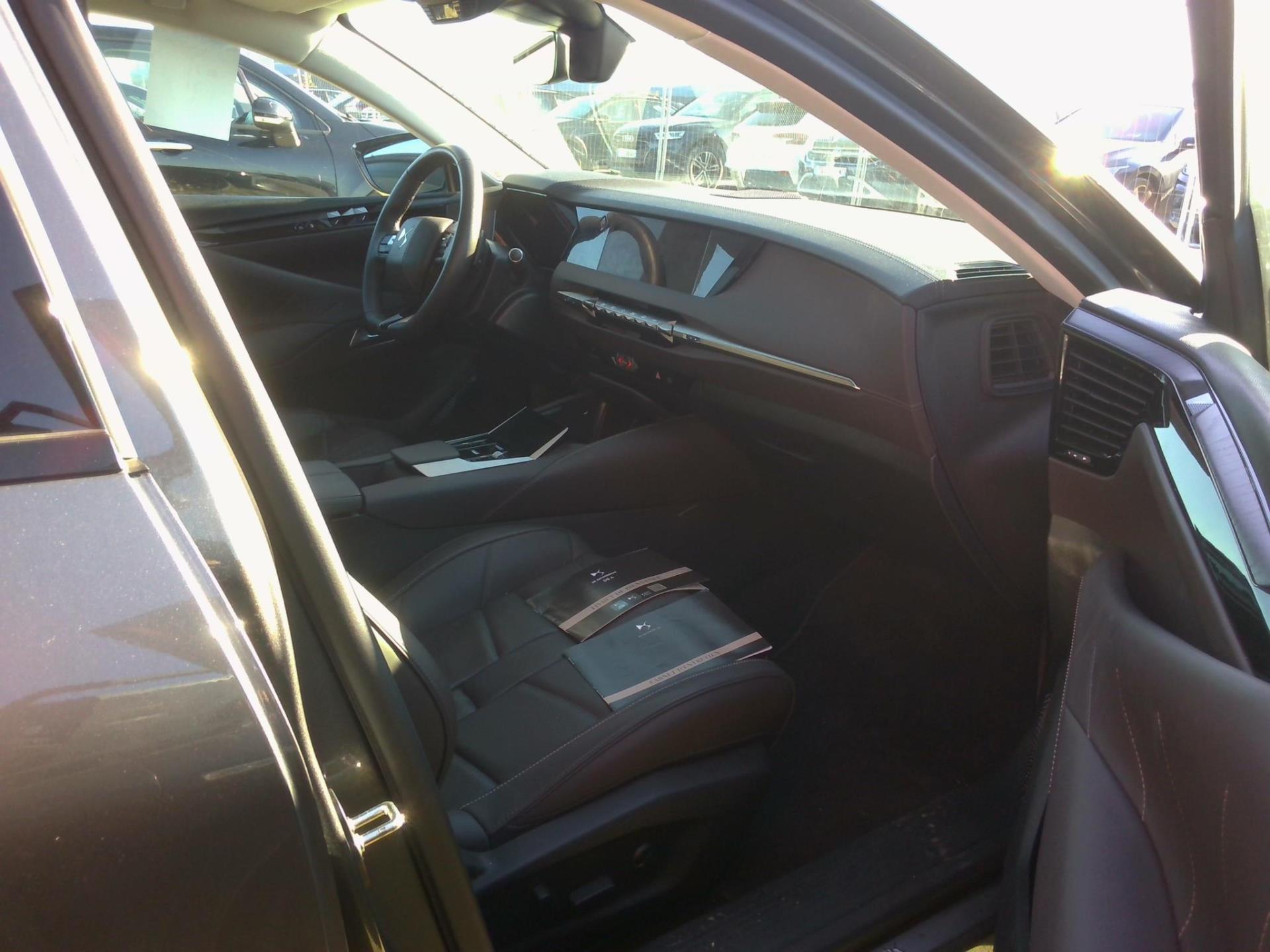 DS DS 4 BlueHDi 130 EAT8 Cross Opera 2023