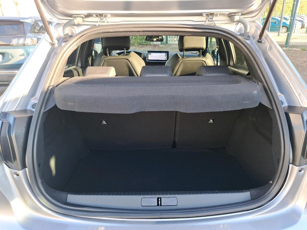 Peugeot 208 Hybrid 110 e-DCS6 GT 2025