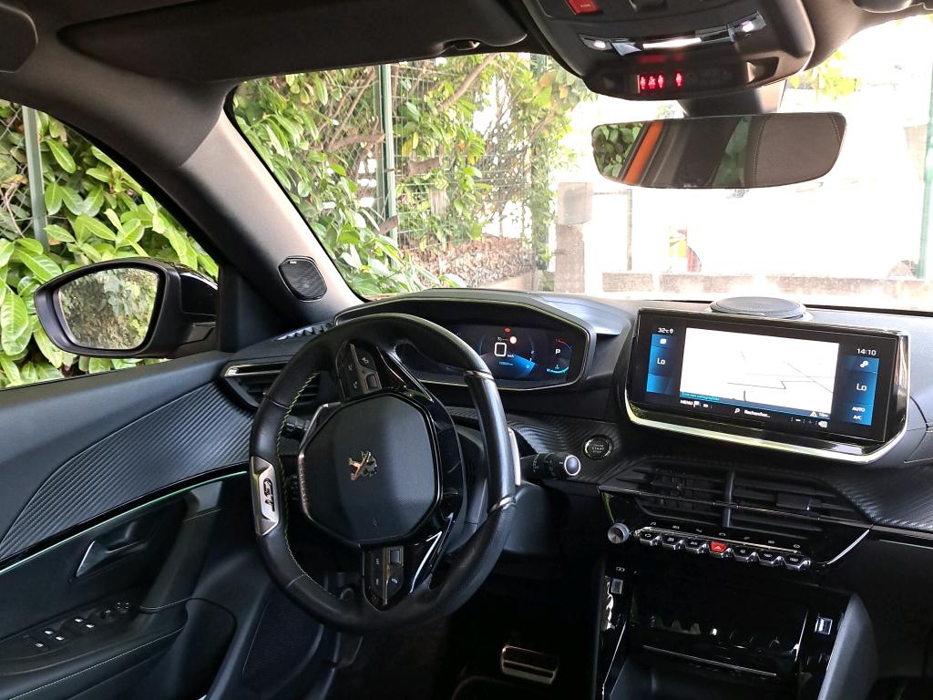 Peugeot 2008 BlueHDi 130 S&S EAT8 GT Line 2020