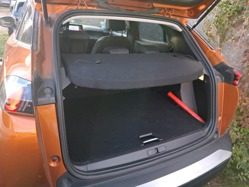 Peugeot 2008 BlueHDi 130 S&S EAT8 Allure 2022