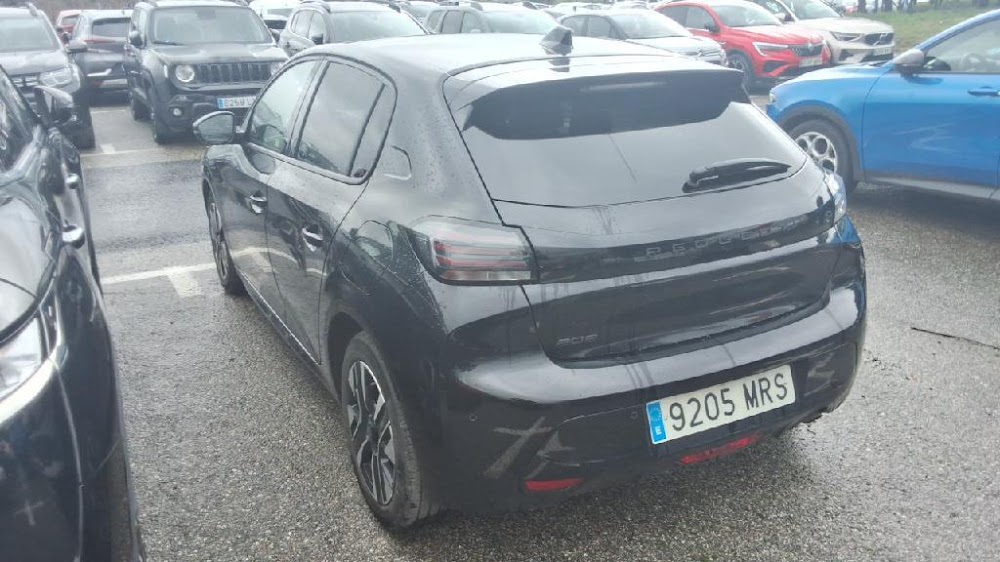 Foto Peugeot 208 12