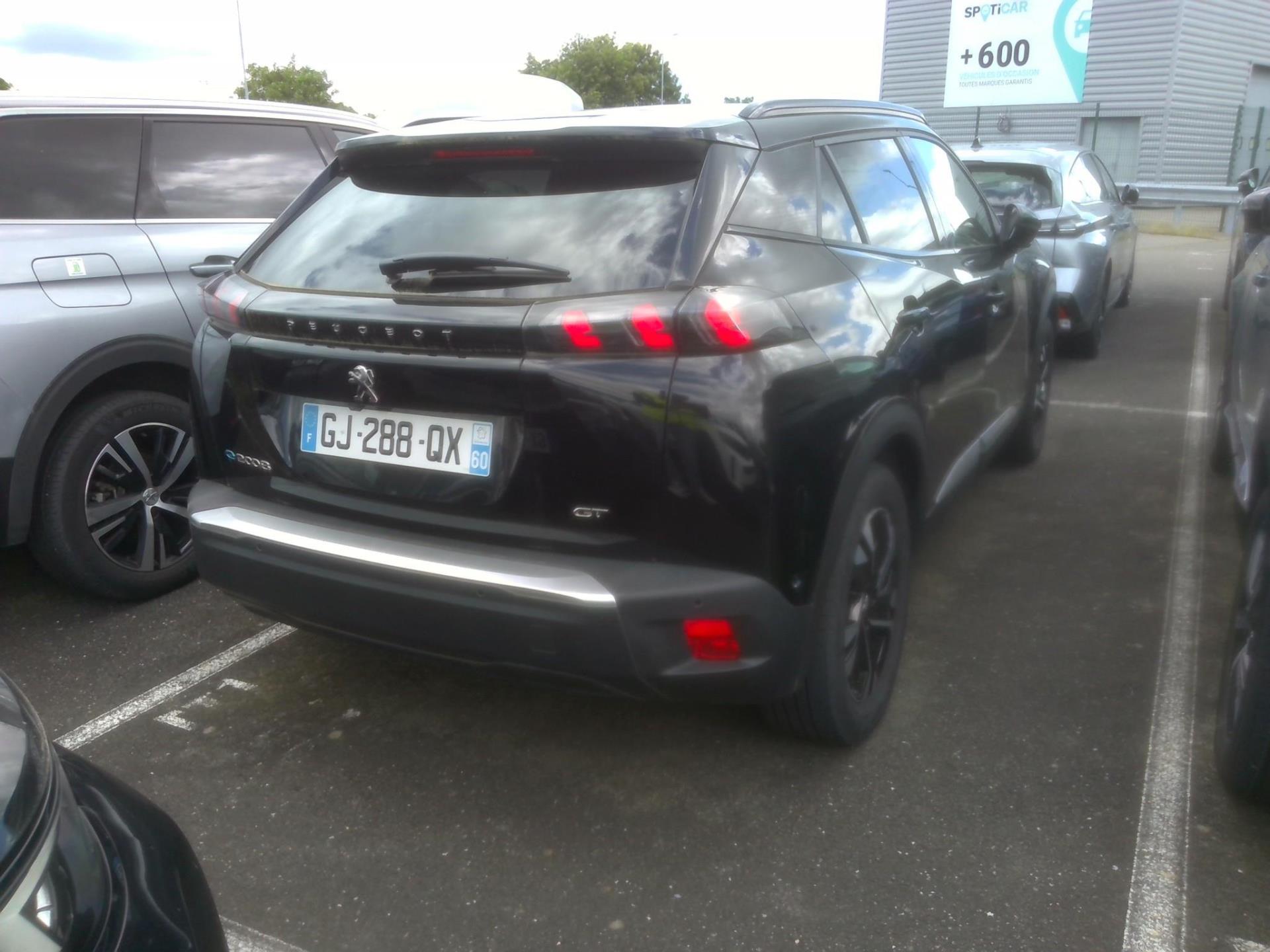 Peugeot 2008 Electrique 136 ch GT 2022