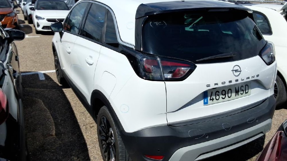 Foto BENELLI Crossland 11