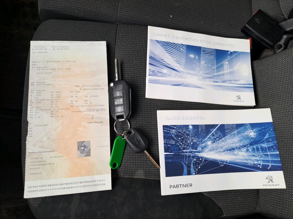 Peugeot PARTNER FOURGON STANDARD 650 KG BLUEHDI 100 S&S BVM5 PREMIUM 2019