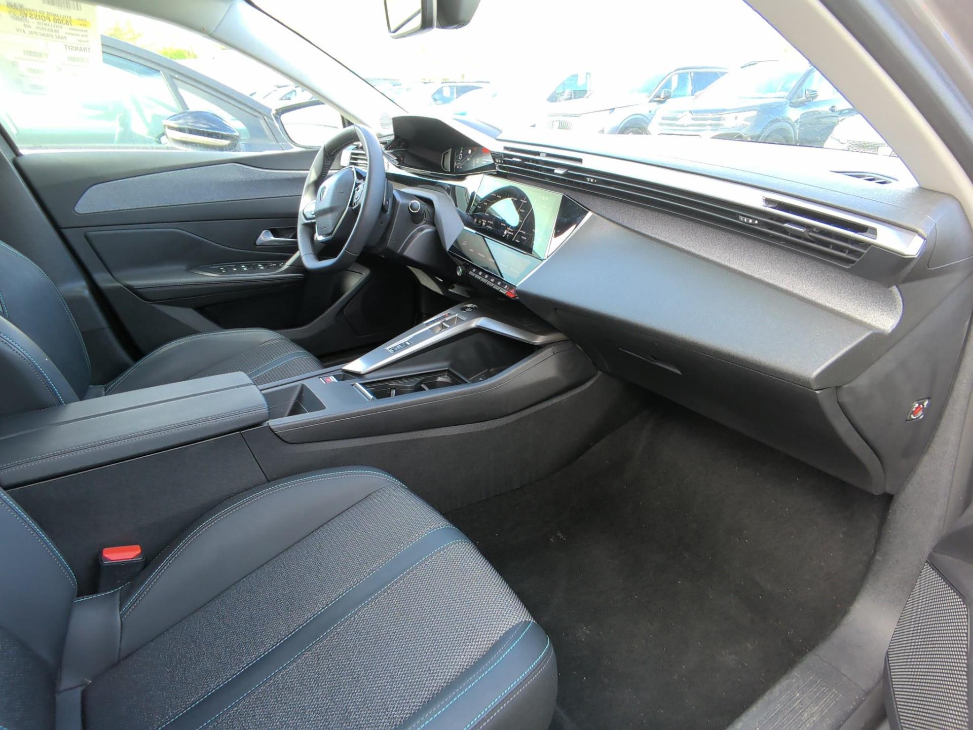 Peugeot 408 Hybrid 145 e-DCS6 Allure 2025