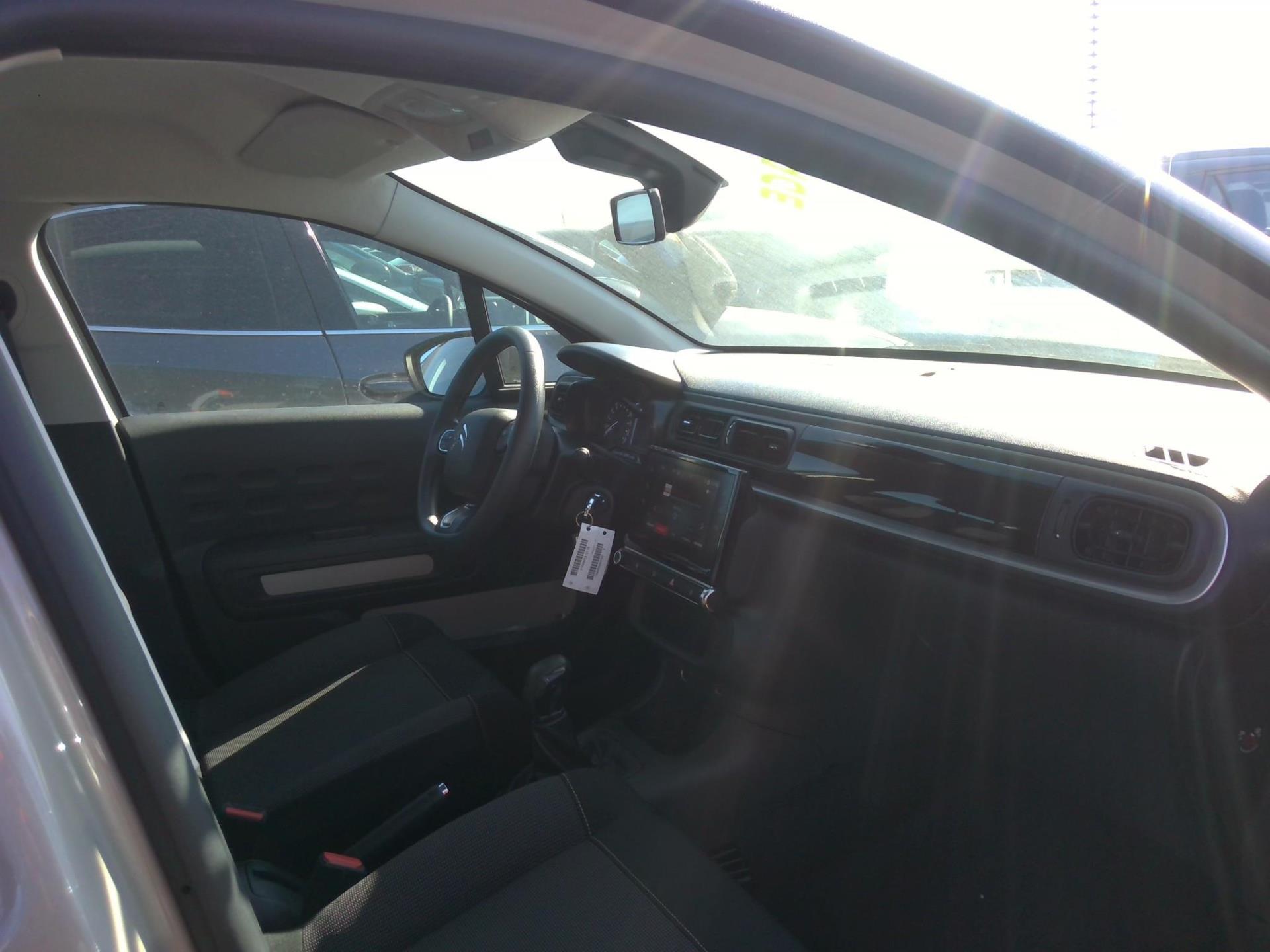 Citroen C3 PureTech 83 ch BVM5 Plus 2024