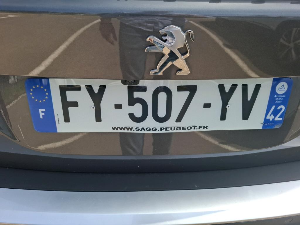 Peugeot 2008 PureTech 130 S&S BVM6 Allure Business 2021