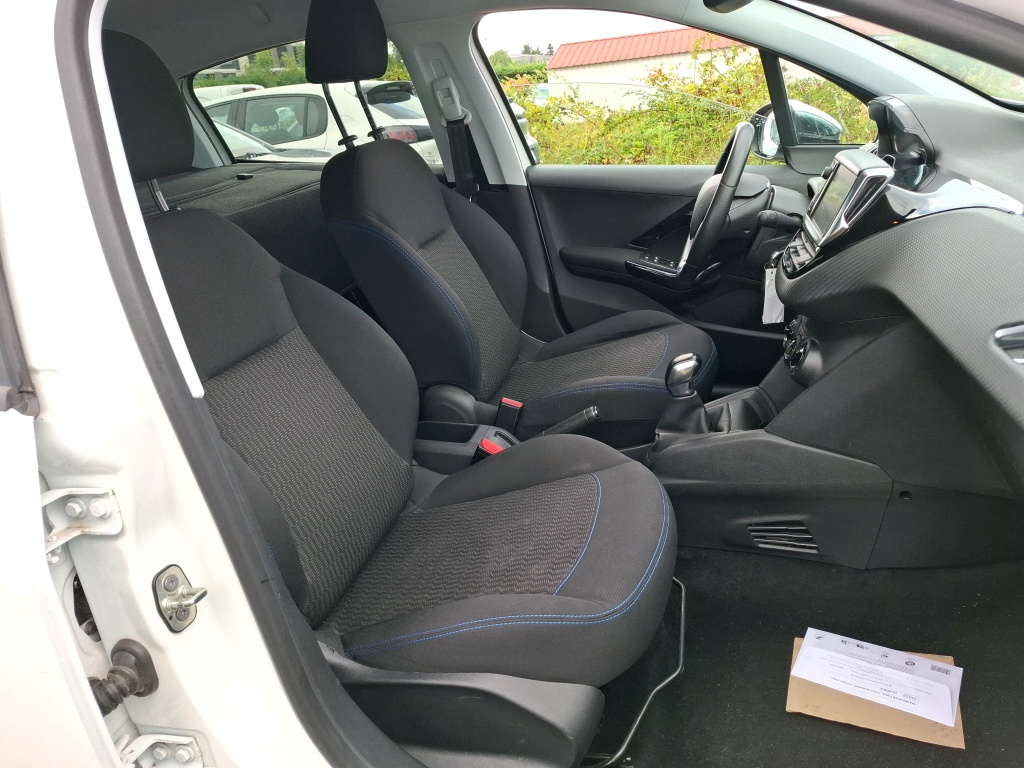 Peugeot 208 PureTech 82ch S&S BVM5 6.2 Evap Signature 2020